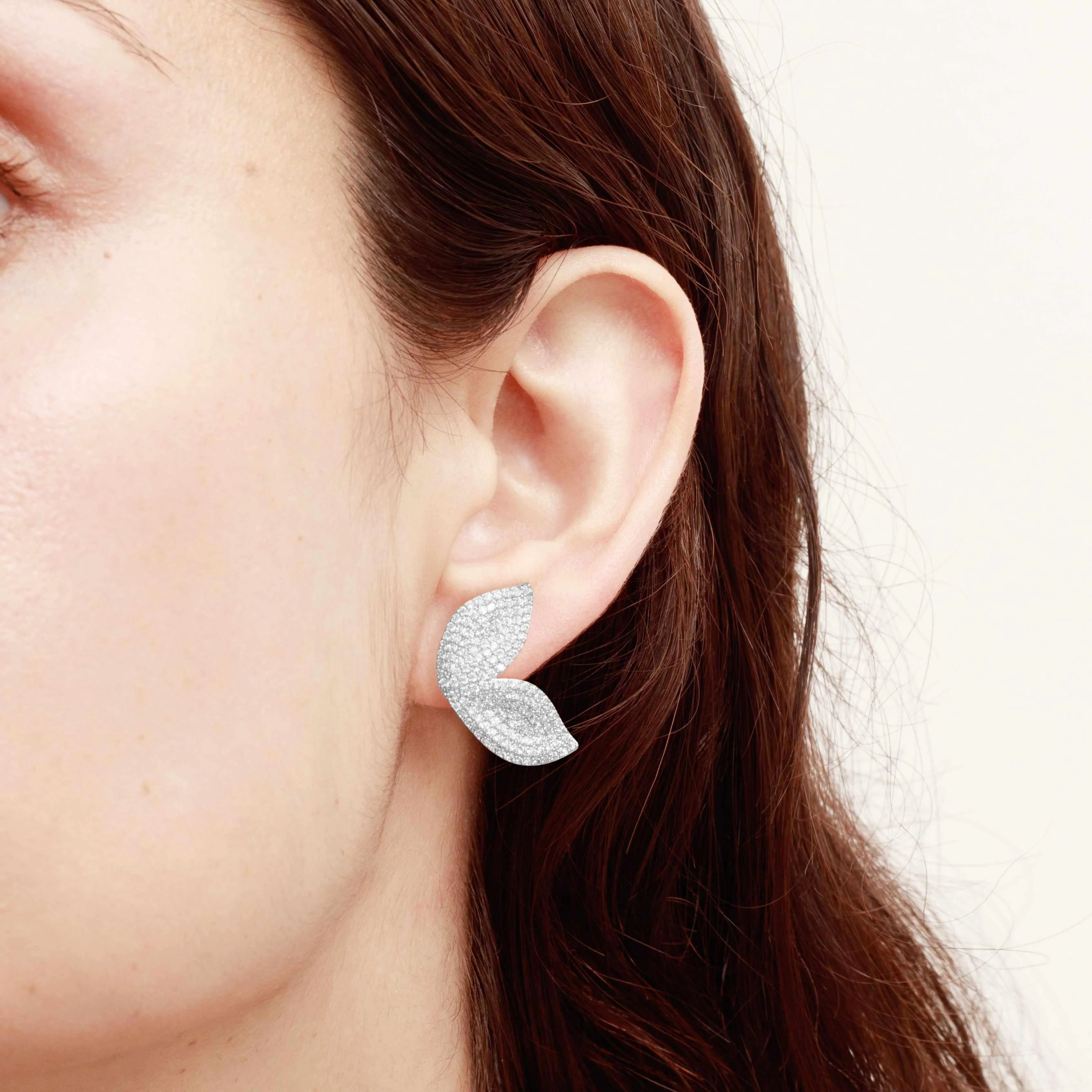 Bowie leaf crystal stud earrings - Image 4