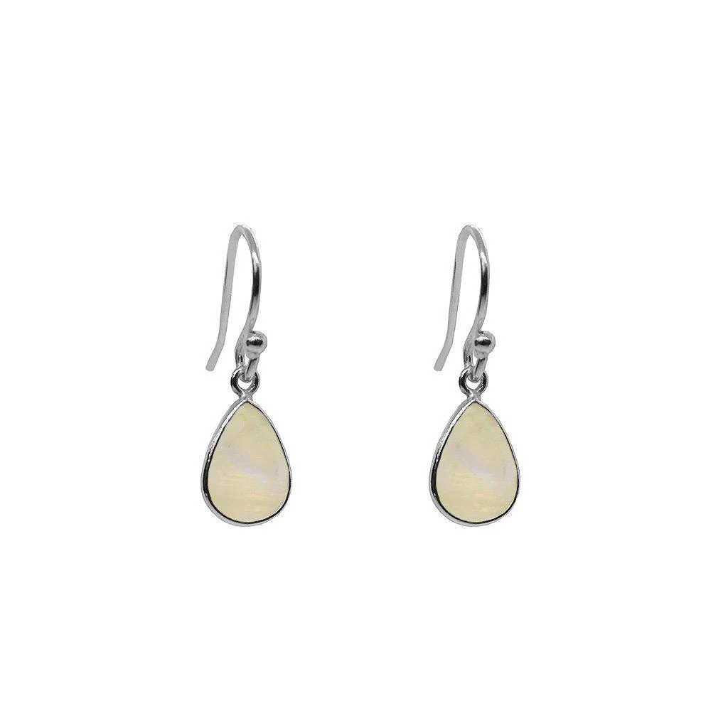 Izora 2 micron gold hook earrings - Image 6